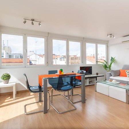 Apartamento Atico Las Letras - Alojamiento De Temporada Madrid Kültér fotó