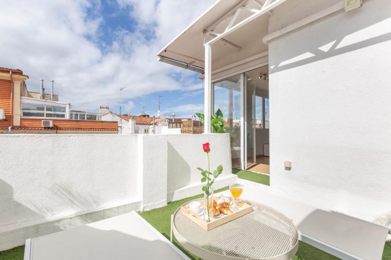 Apartamento Atico Las Letras - Alojamiento De Temporada Madrid Kültér fotó