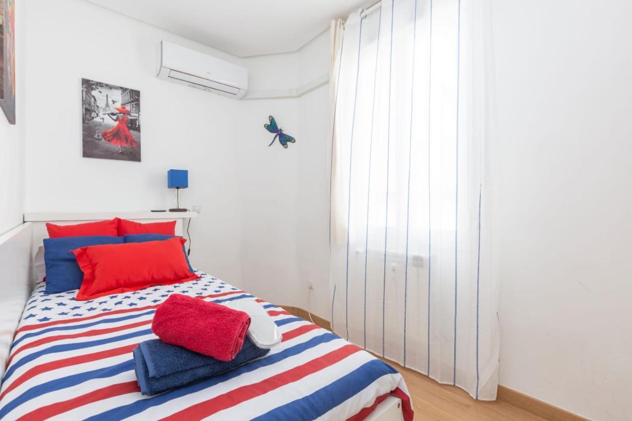 Apartamento Atico Las Letras - Alojamiento De Temporada Madrid Kültér fotó